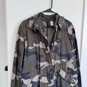 H&M Divided Gray Camouflage Jacket